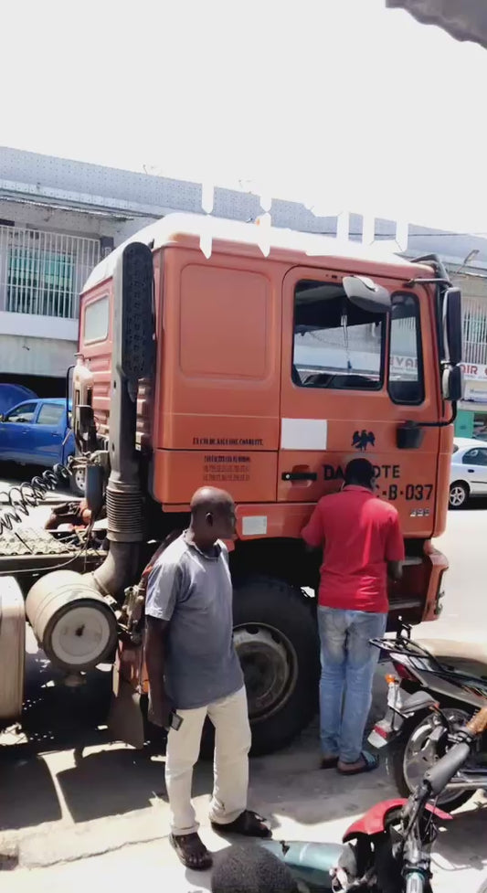 Dangote 32.5N / 30 Tonne